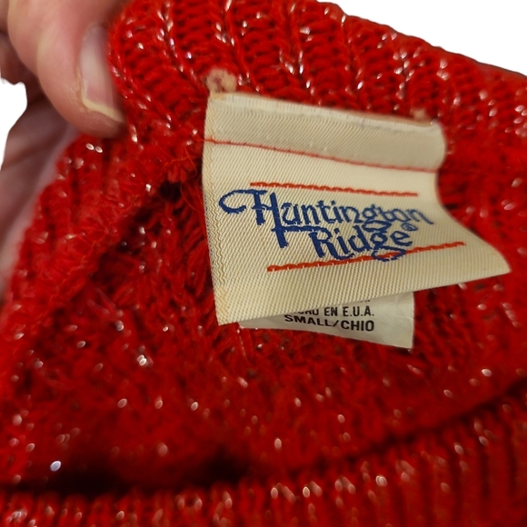Beautiful Sweater Red and Silver Accents Vintage Oversized Small - Picture 4 of 4